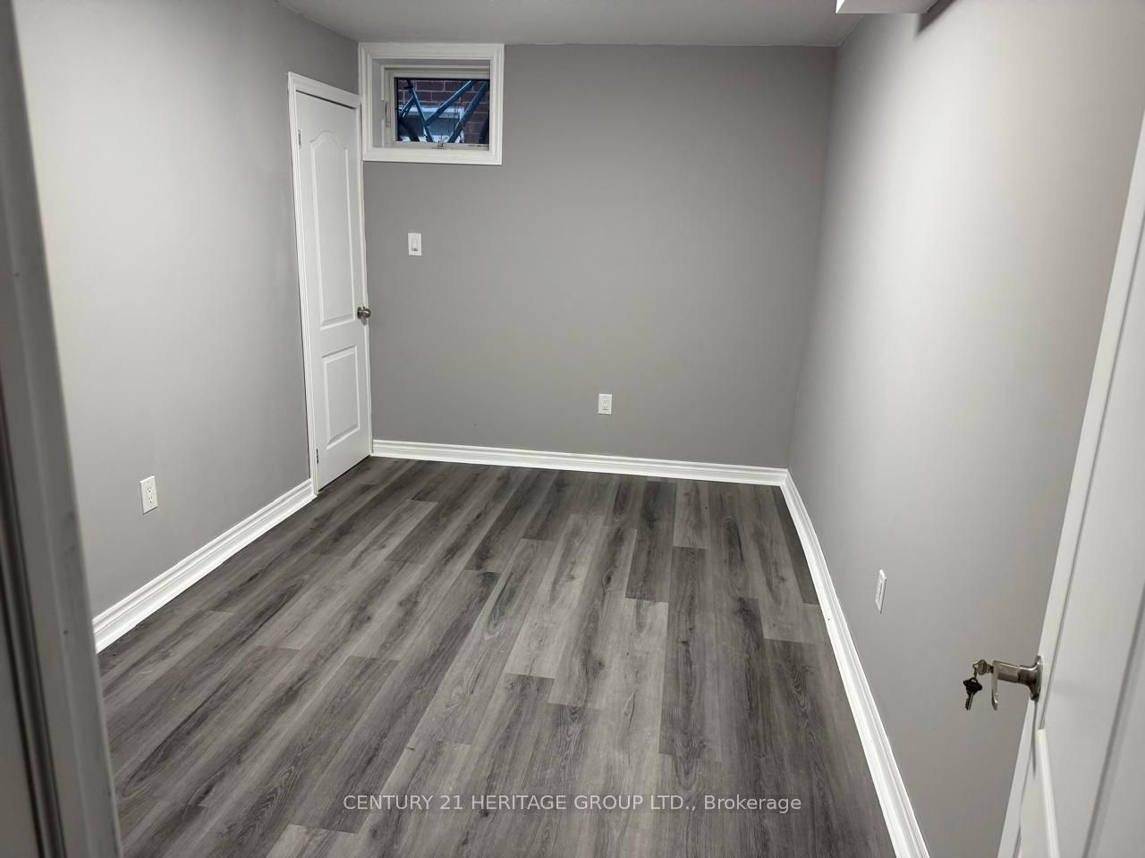 7 Fred Mason Street, Georgina, ON, L4P 0B2 photo 4