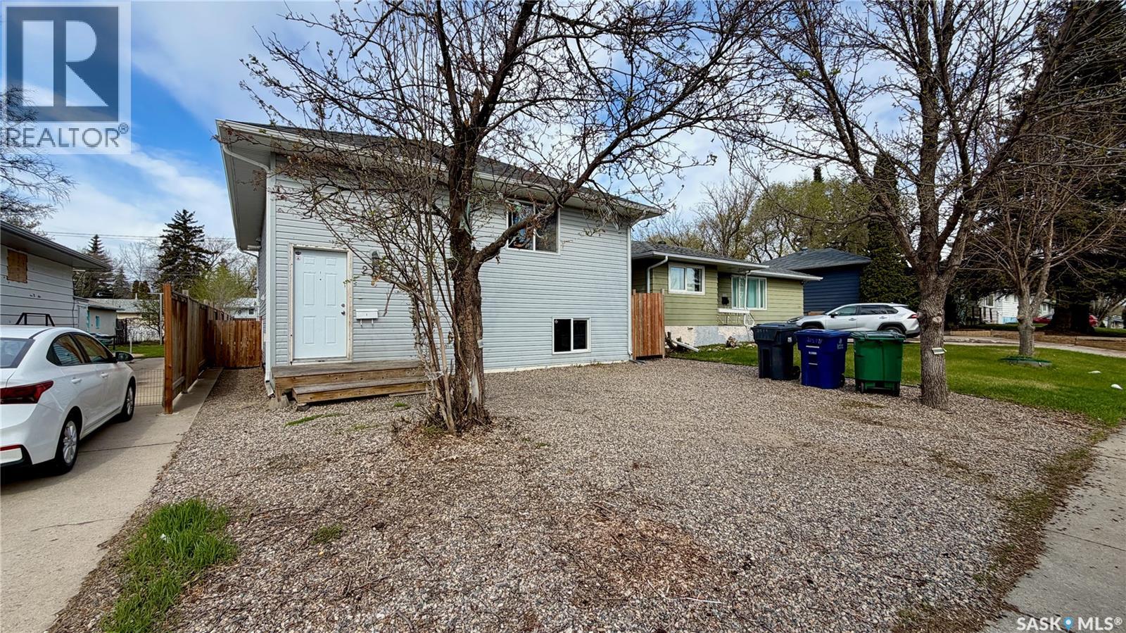 Additional image 2 of 215 V Avenue N, Saskatoon, SK, S7L3E5