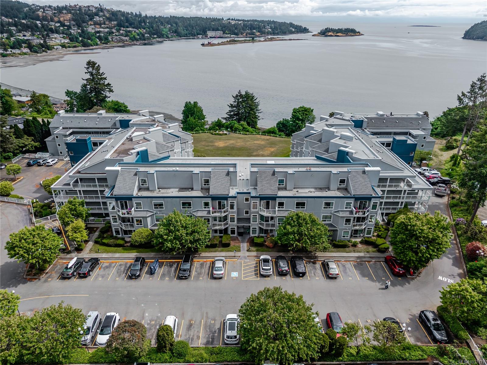 #601-2560 Departure Bay Road, Nanaimo, BC, V9S 5P1