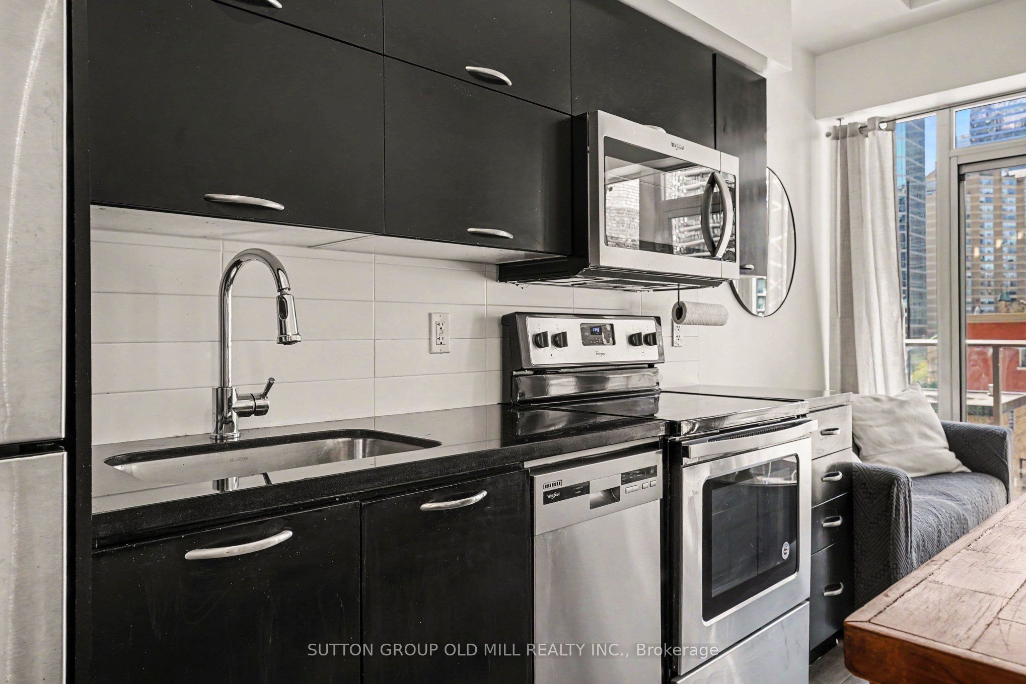 Additional image 4 of 713-126 Simcoe Street, Toronto, ON, M5H 4E6