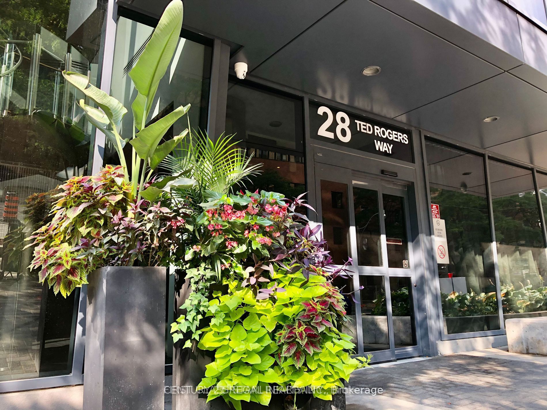 2911-28 Ted Rogers Way, Toronto, ON, M4Y 2J4