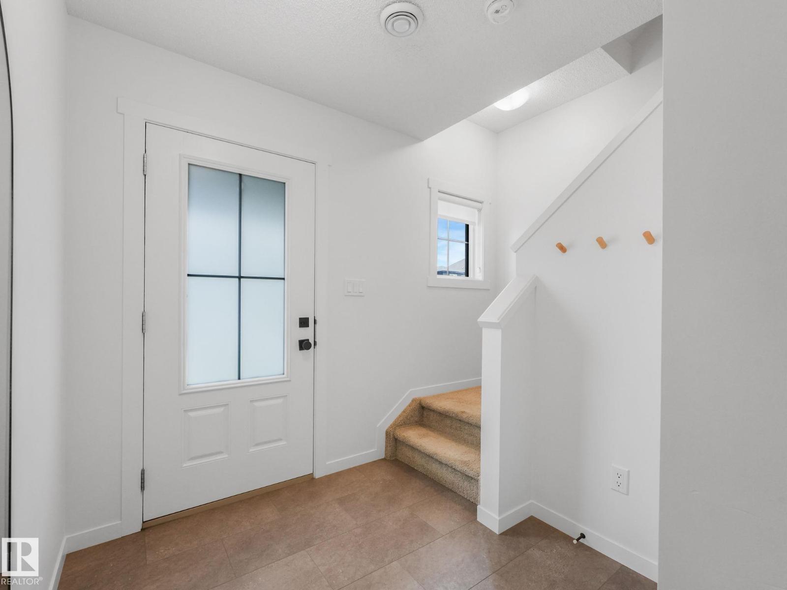 1061 Cy Becker Road NW, Edmonton, AB, T5Y4B7 photo 5