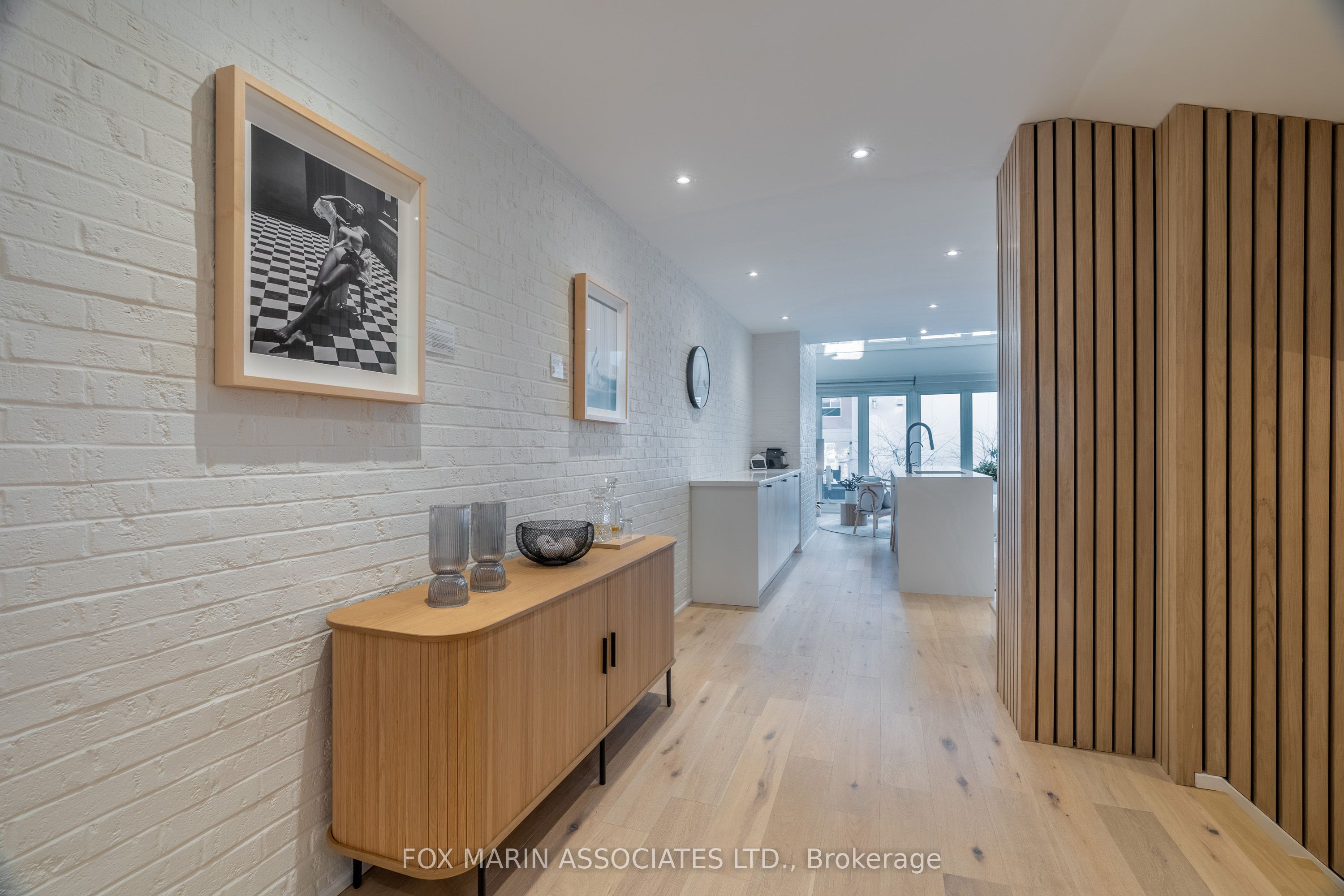 61 Mcgill Street, Toronto, ON, M5B 1H3 photo 3