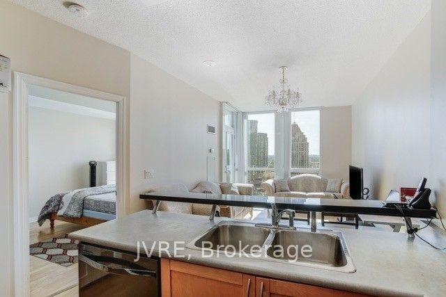 Additional image 5 of 2210-3939 Duke Of York Boulevard, Mississauga, ON, L5B 4N2