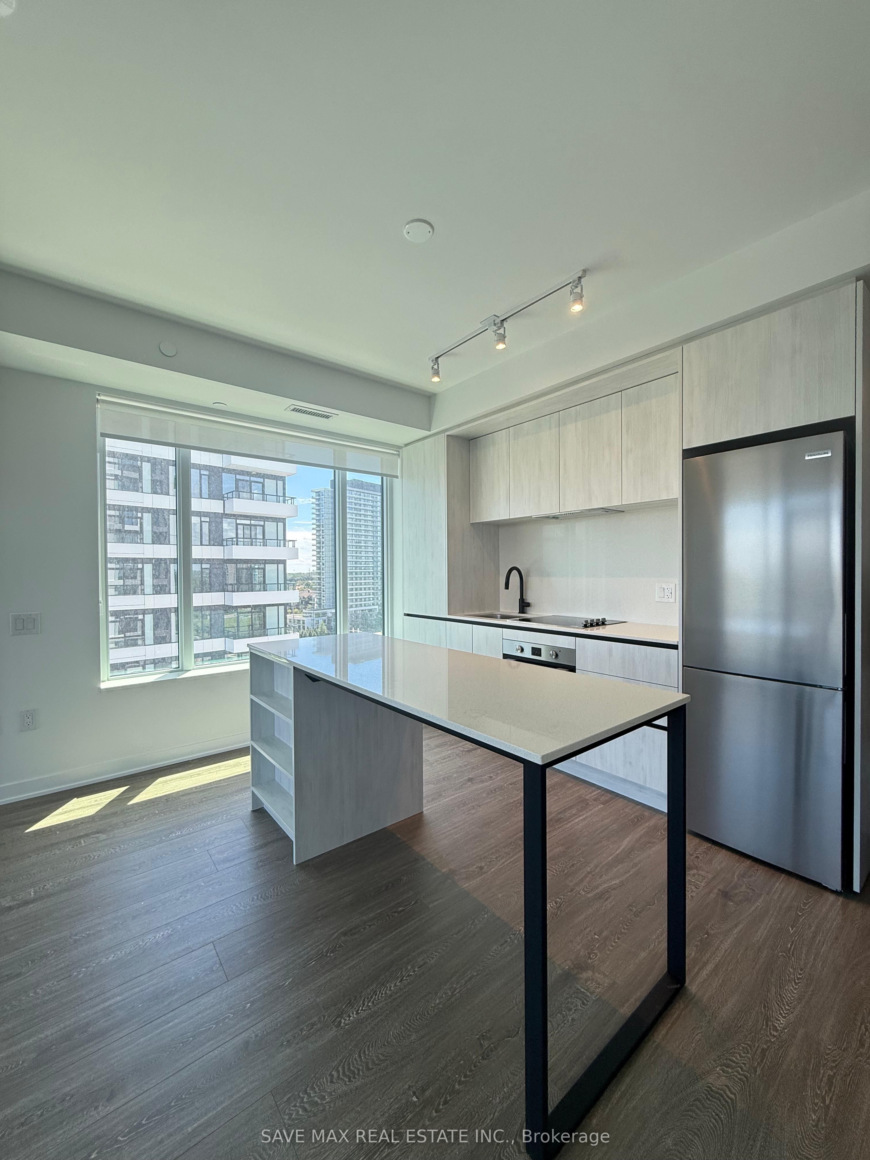 1203-2495 Eglinton Avenue W, Mississauga, ON, L5M 2T2 photo 2