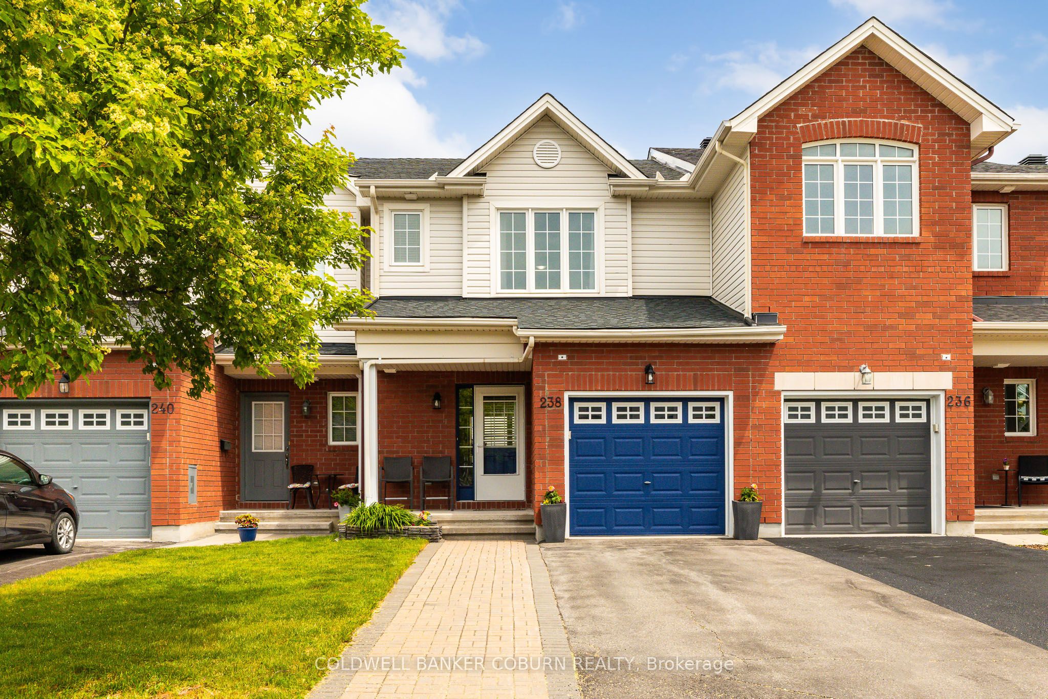238 Arrita Street, Ottawa, ON, K2S 0J7