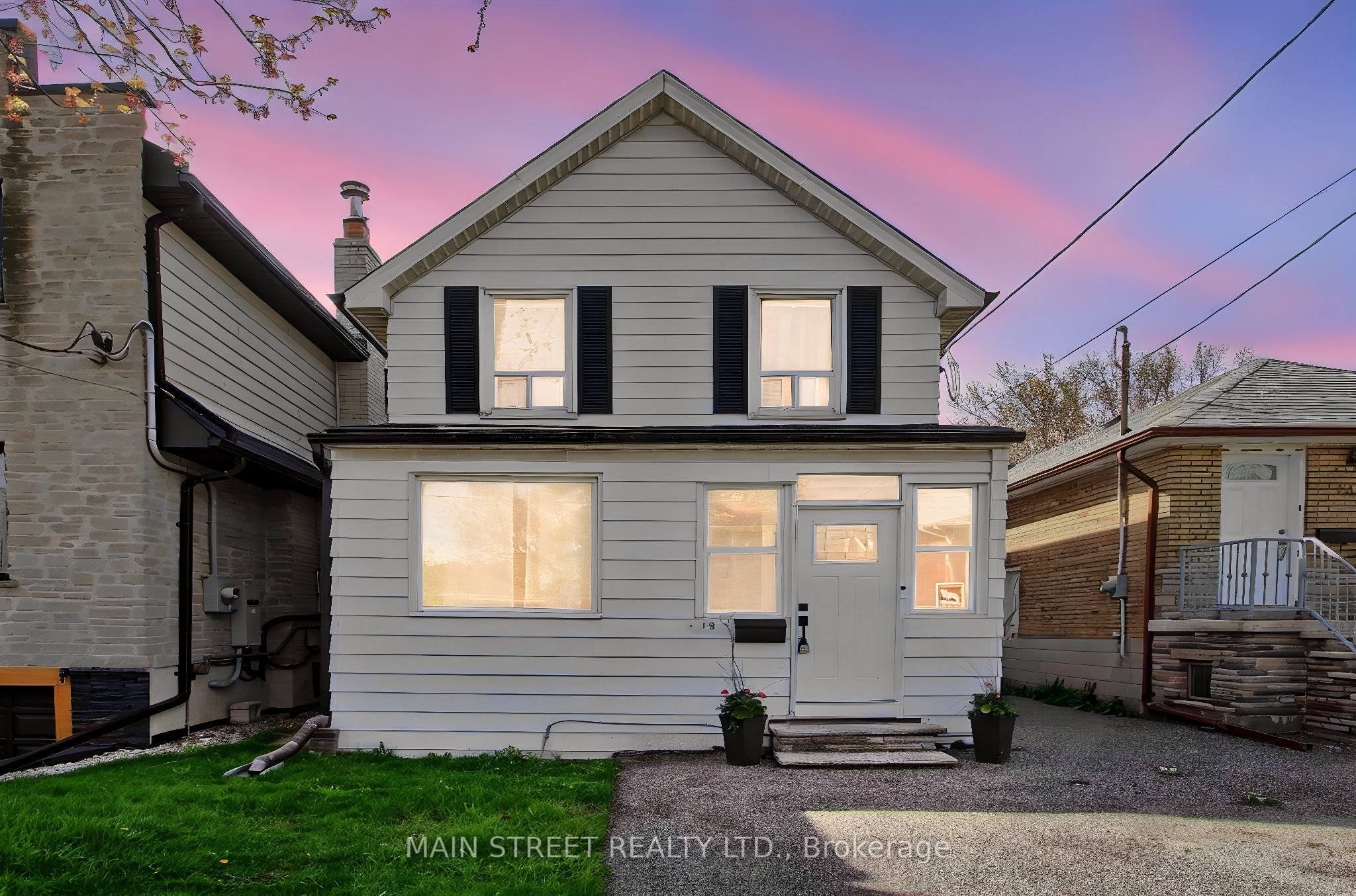 19 Macdonald Street, Toronto, ON, M8V 1Y3