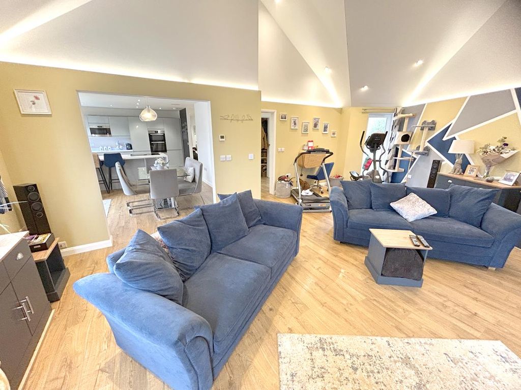 Additional image 21 of 3 bed detached bungalow for saleTrevingey Crescent, Redruth TR15