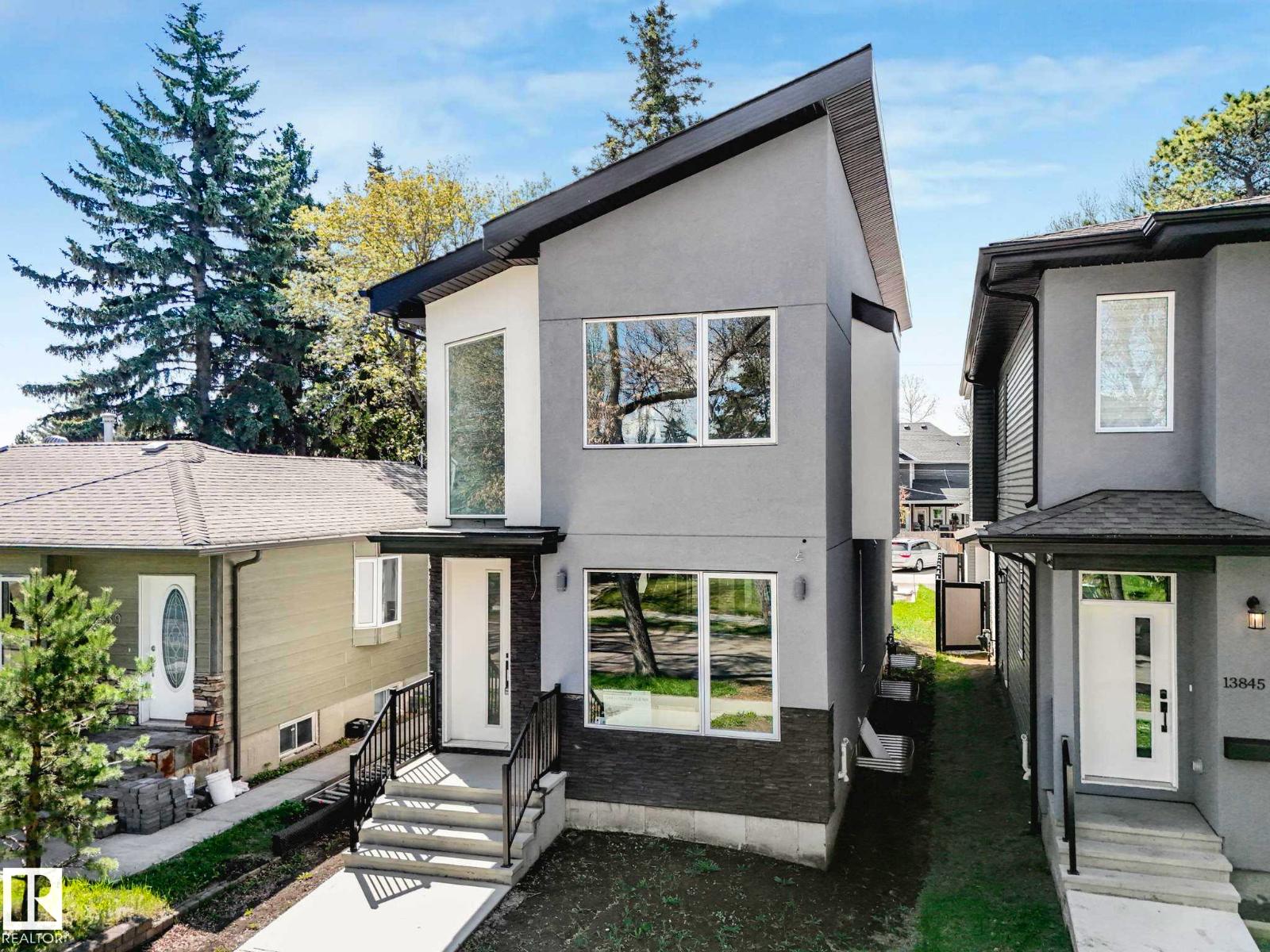 13843 110a Avenue NW, Edmonton, AB, T5M2N1