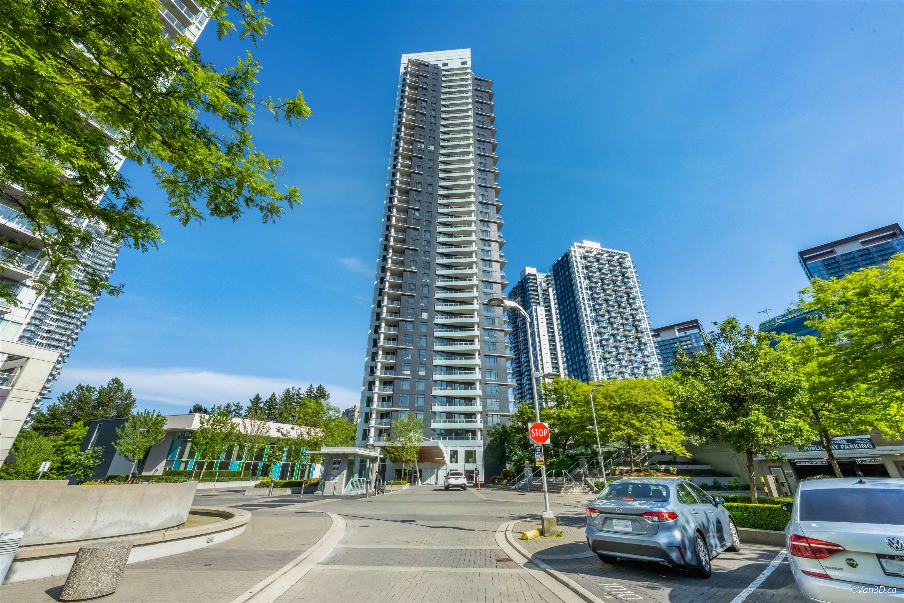 2404-9887 Whalley Boulevard, Surrey, BC, V3T 0P4