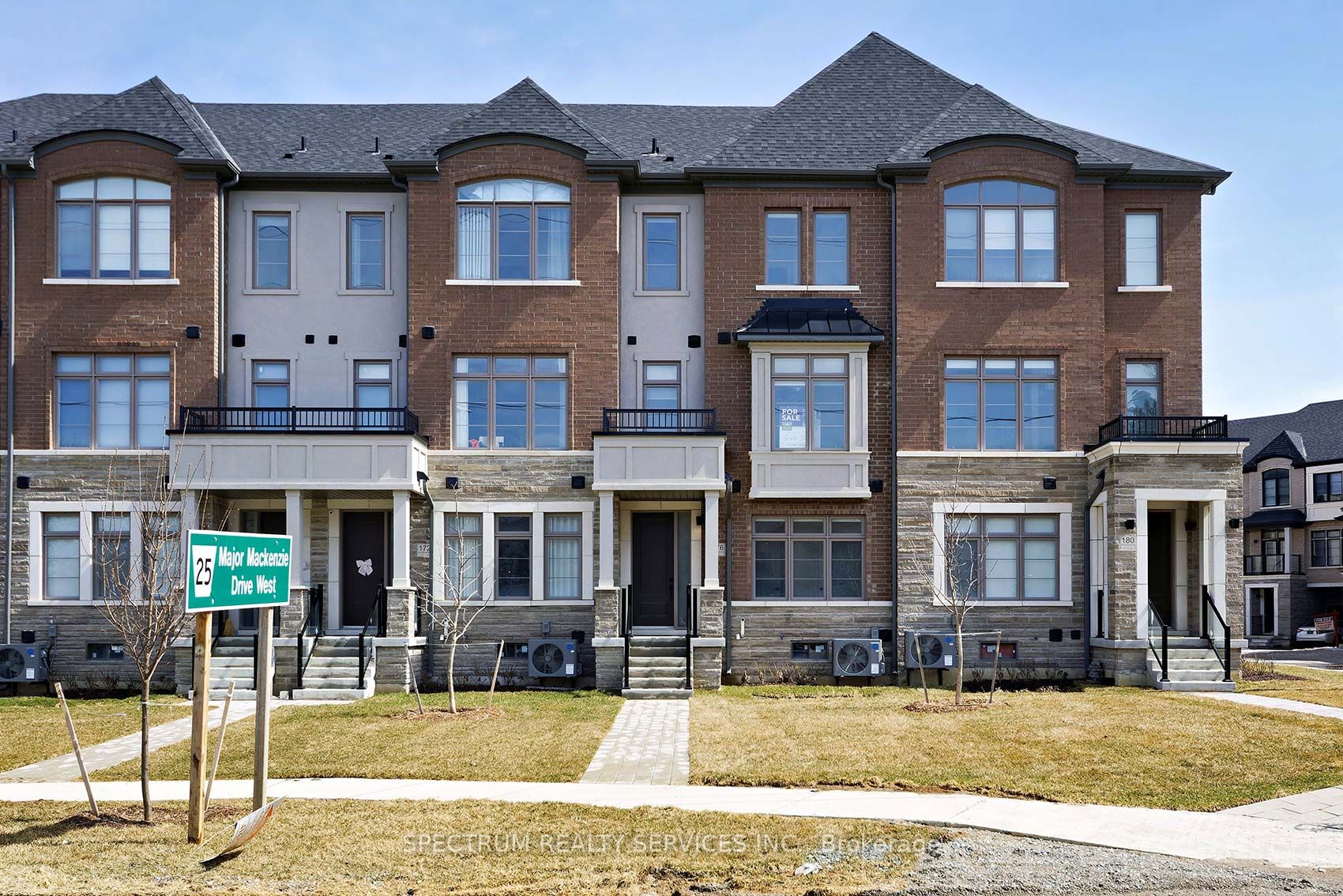 176 De La Roche Drive, Vaughan, ON, L4H 5G4
