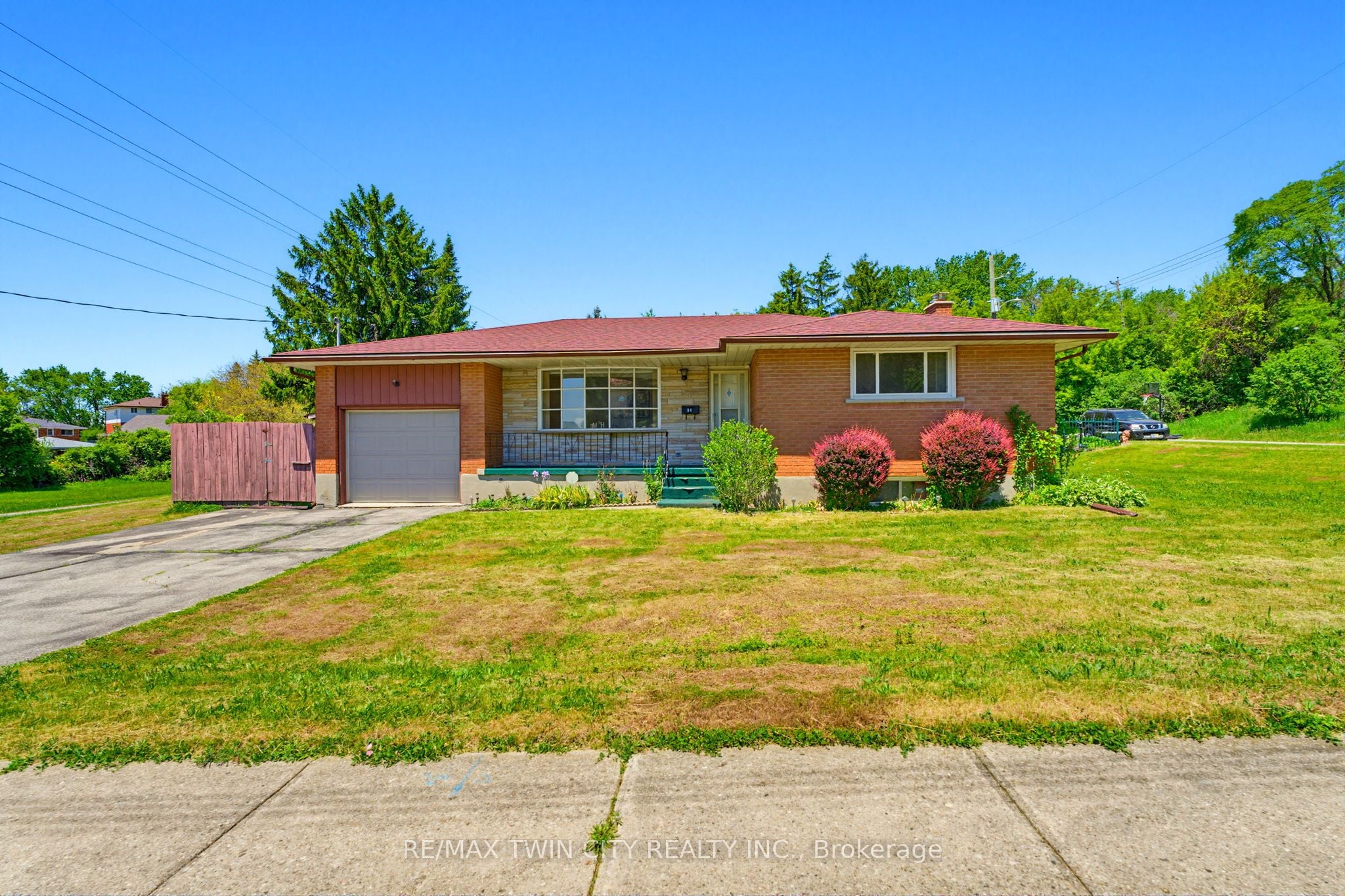 34 Volta Avenue, Kitchener, ON, N2A 2P8