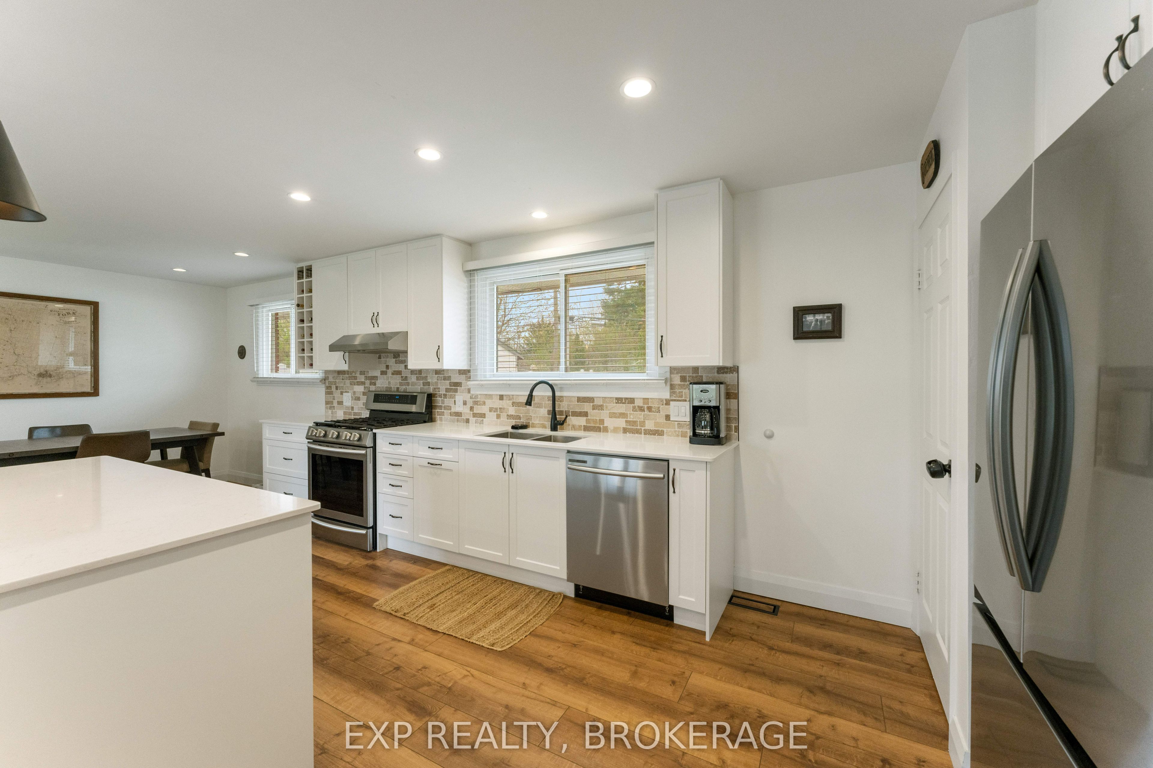 814 Camberley Crescent, Kingston, ON, K7M 4C4 photo 4