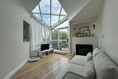 Additional image 8 of 406-908 West 7th Avenue, Vancouver, BC, V5Z 1C3
