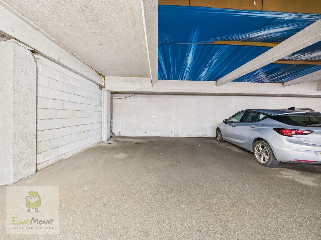 Additional image 15 of 2 bed flat for saleSeaford Court, Shorts Reach, Esplanade, Rochester ME1