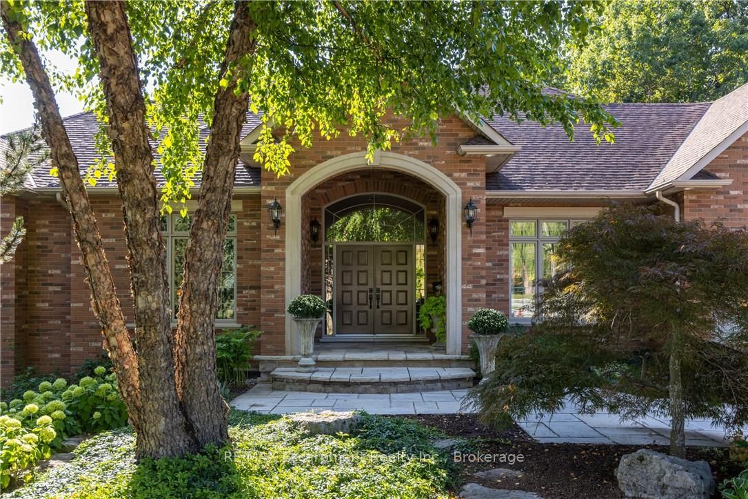 1285 Beaufort Drive, Burlington, ON, L7P 4V9 photo 4