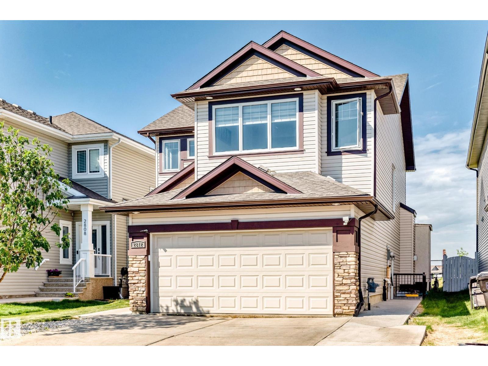 2812 12 Street NW, Edmonton, AB, T6T0V8