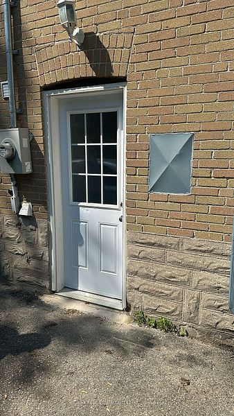 BASEMENT-15 Chelsea Road, Kitchener, ON, N2B 1H7 photo 2