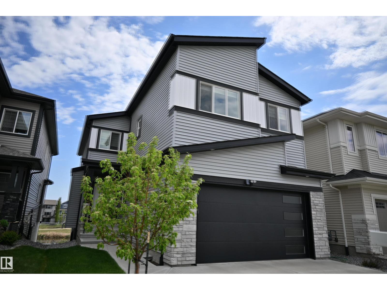 9831 223 Street NW, Edmonton, AB, T5T7B6