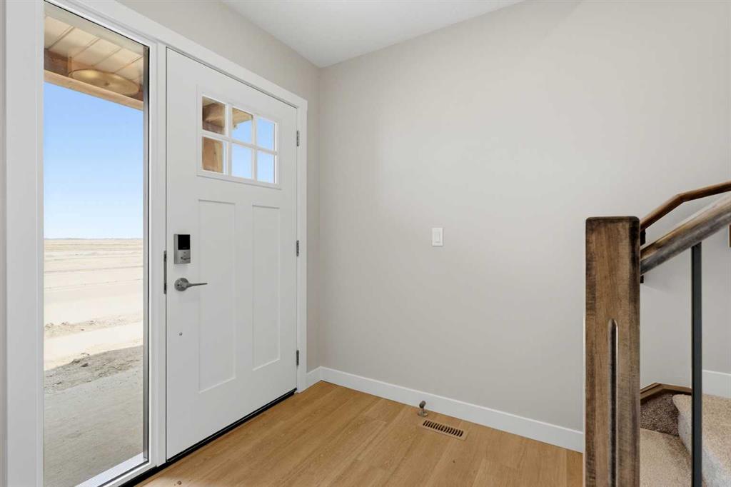 81 Wild Rose Way SE, Calgary, AB, T3M 4A2 photo 4