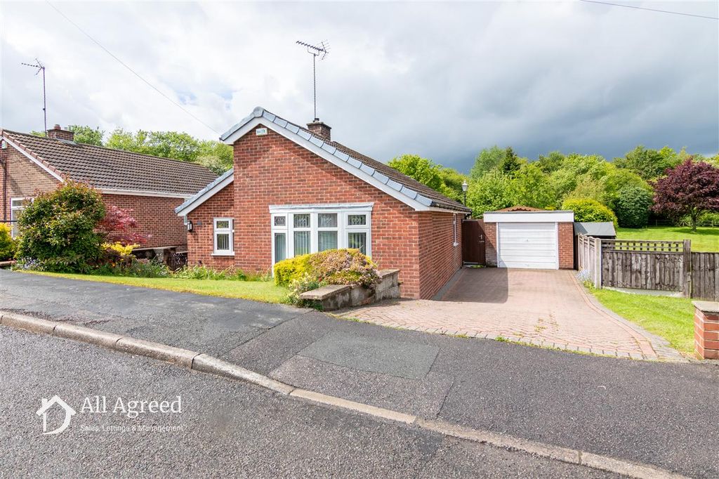 3 bed bungalow for saleFerrers Way, Ripley DE5