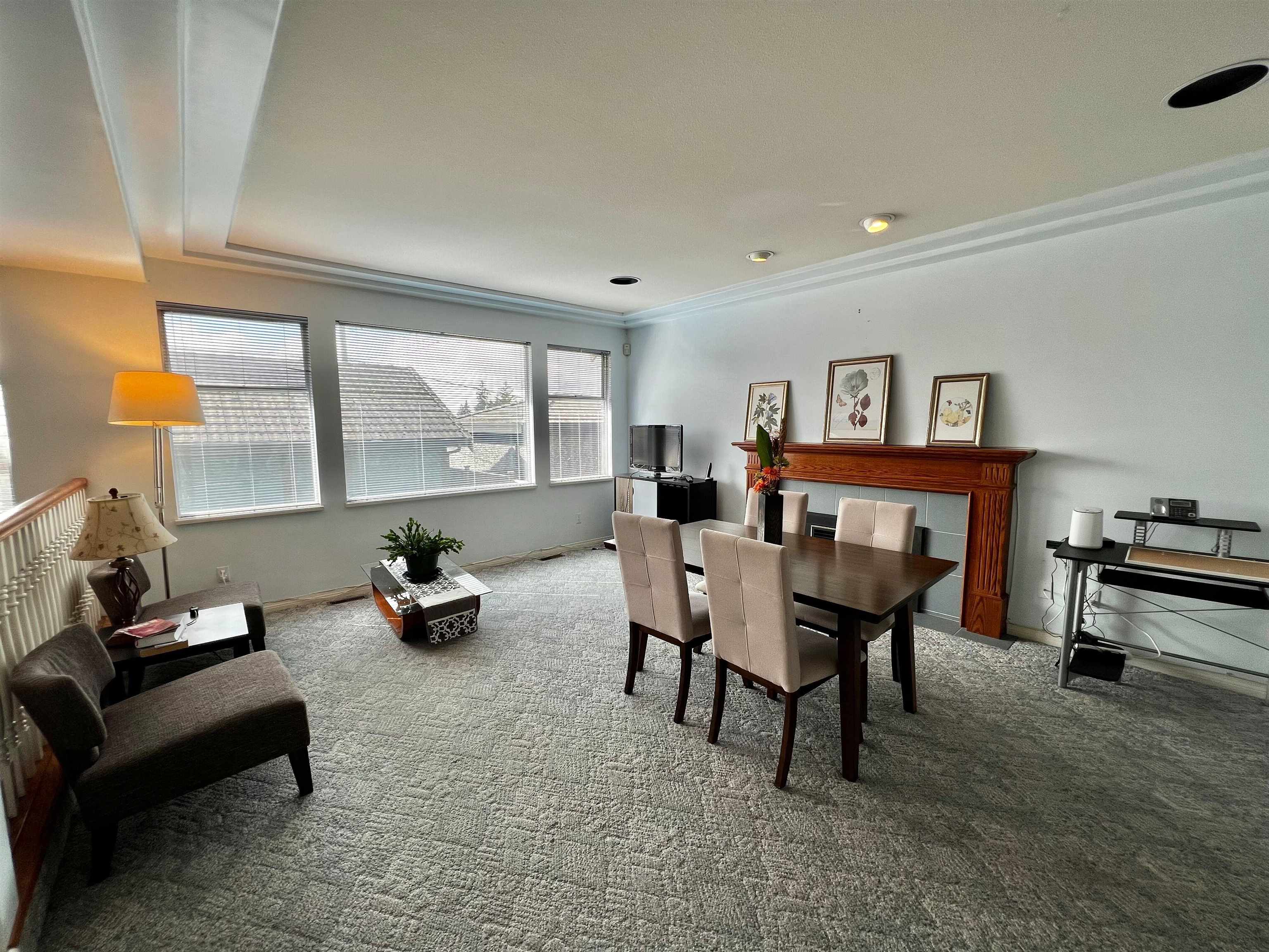 F-4864 Watling Street, Burnaby, BC, V5J 1W5