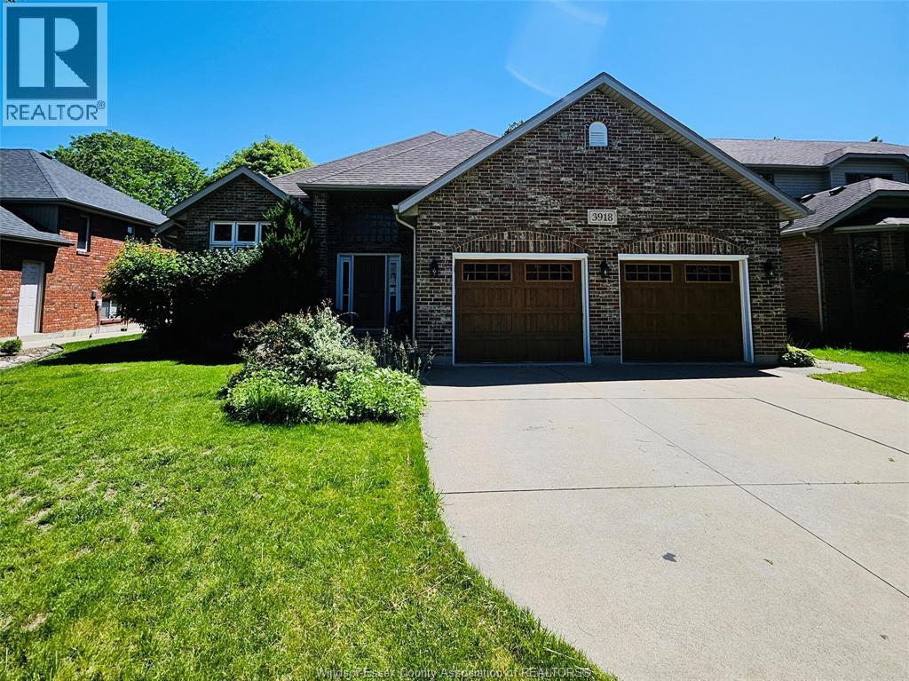 3918 Northway Avenue, Windsor, ON, N9G2P9 photo 3