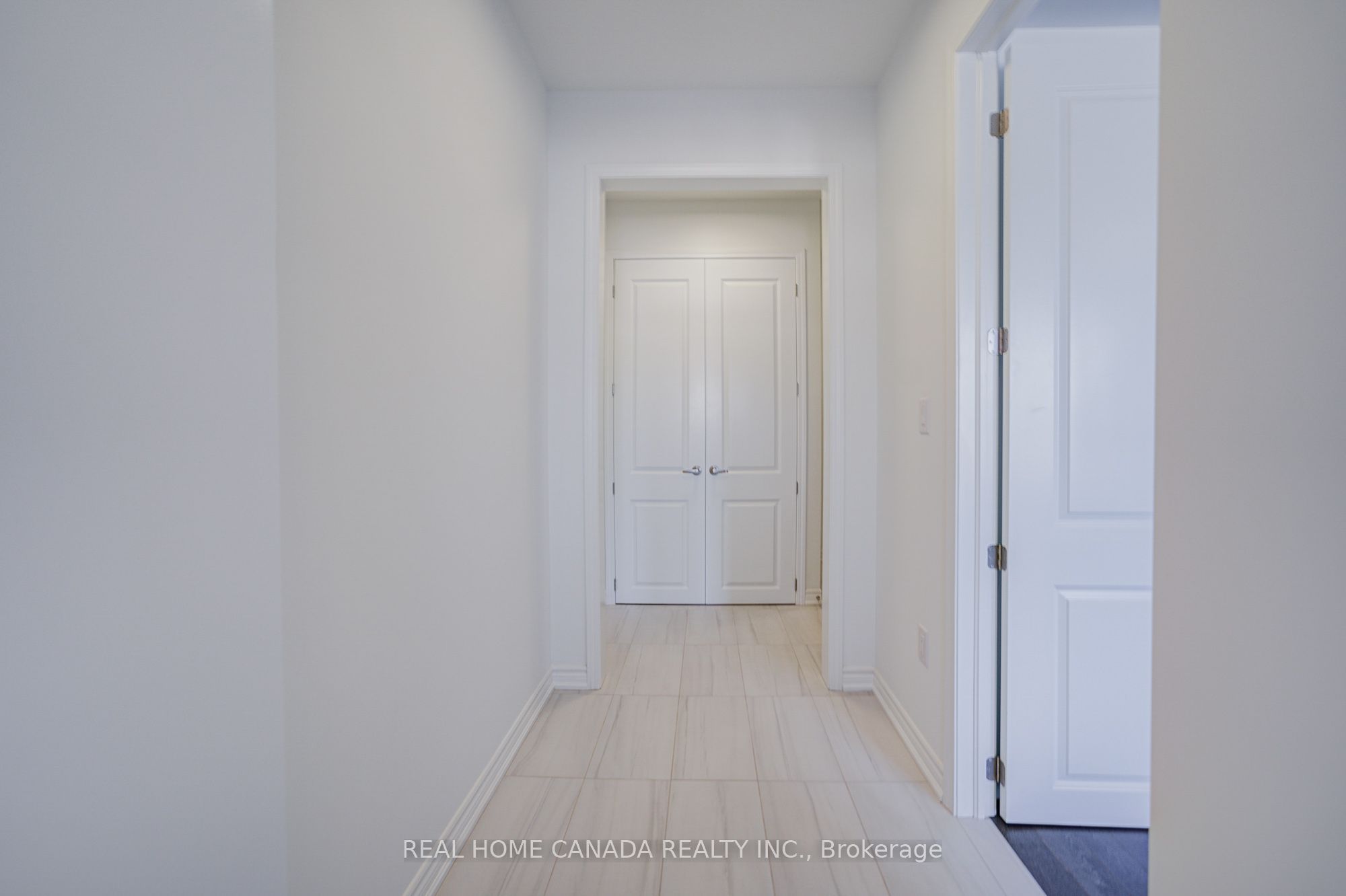 Additional image 3 of 3326 Dove Drive, Oakville, ON, L6H 8B5