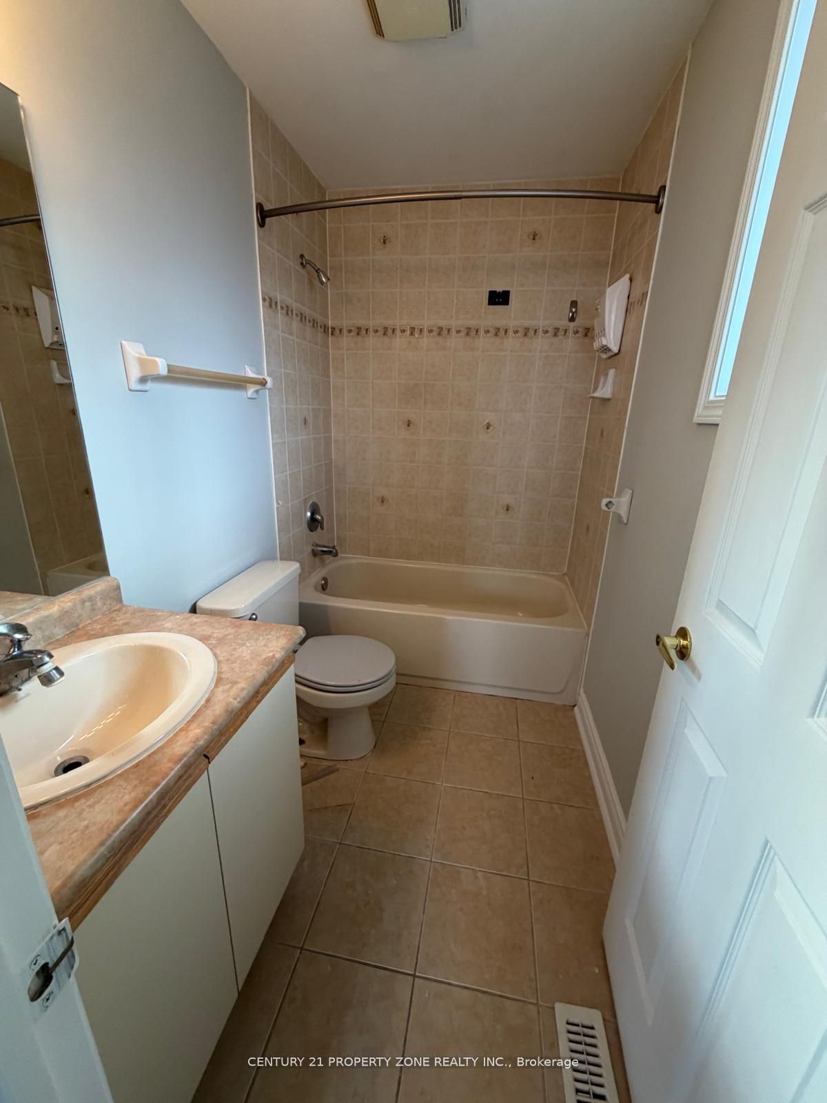 42 Patrick Drive, Barrie, ON, L4N 0H1 photo 3