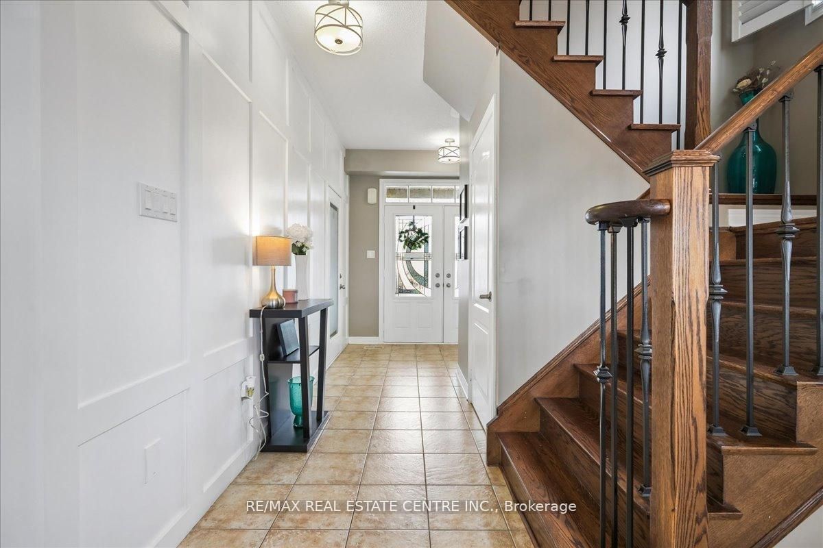 33 Paula Court, Orangeville, ON, L9W 5V1 photo 3