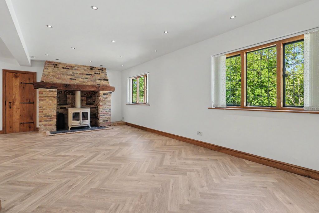 Additional image 14 of 5 bed detached house for saleShopland Hall Road, Rochford SS4