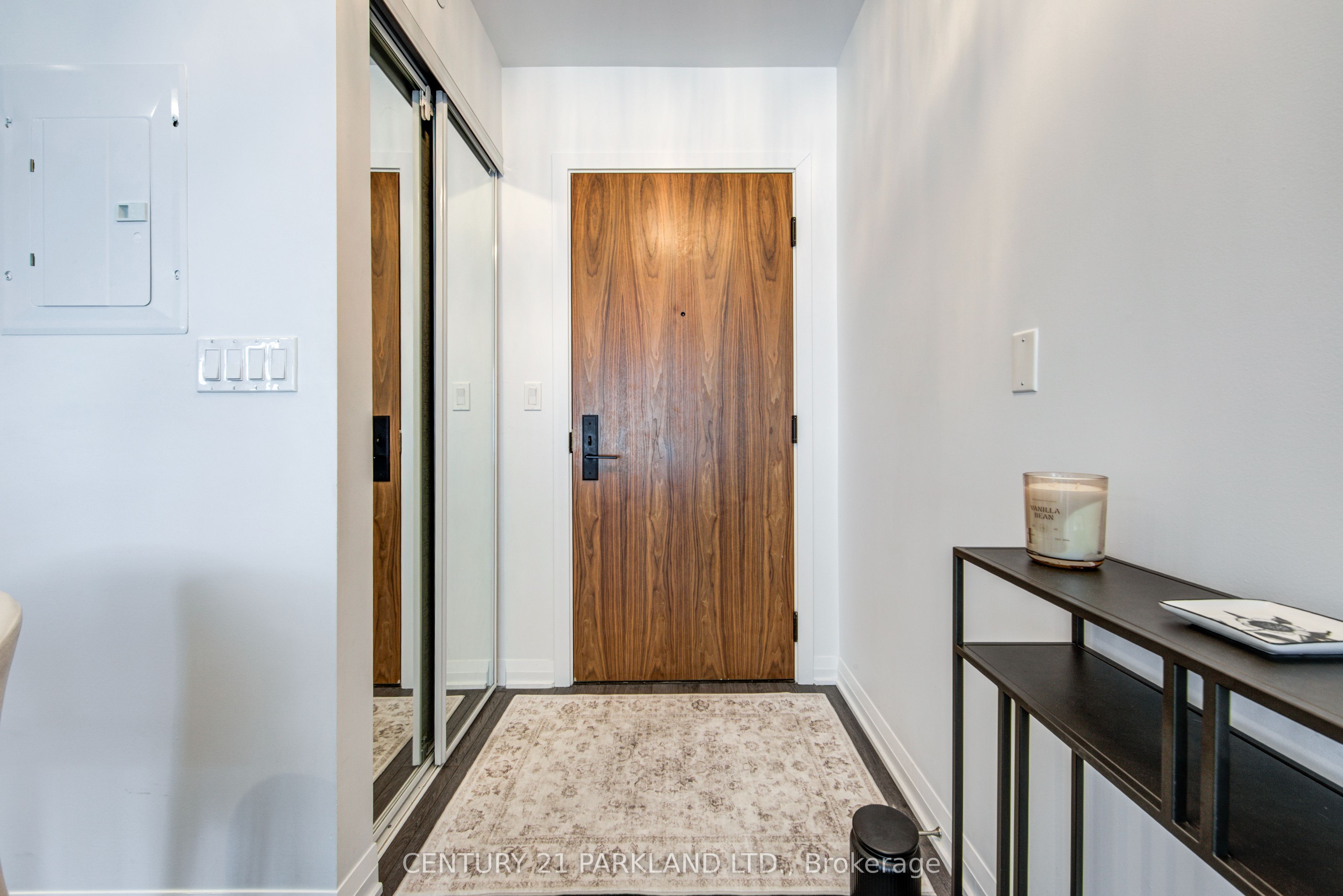 1203-99 Foxbar Road, Toronto, ON, M4V 0B2 photo 4