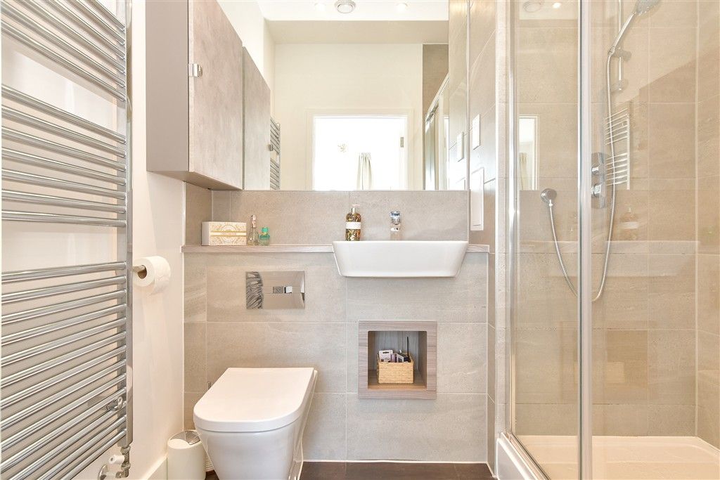 Additional image 7 of 2 bed flat for saleGlenway Road, Rochester, Kent ME1