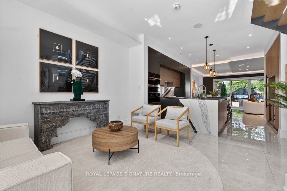 Additional image 4 of 39 Derwyn Road, Toronto, ON, M4J 4N1