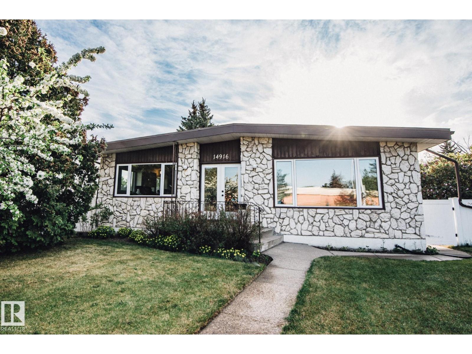 14916 94 Street NW, Edmonton, AB, T5E3W6
