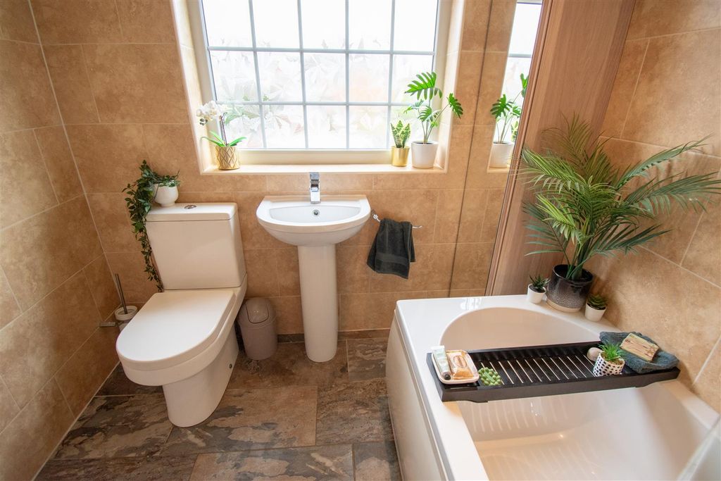 Additional image 26 of 5 bed detached house for saleMilldale Close, Marehay, Ripley DE5