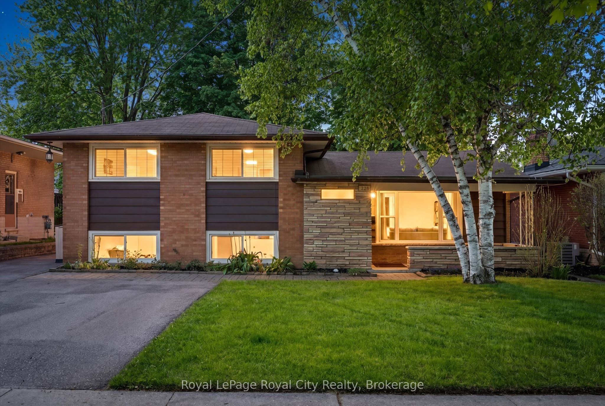 229 Ross Avenue, Kitchener, ON, N2A 1V7