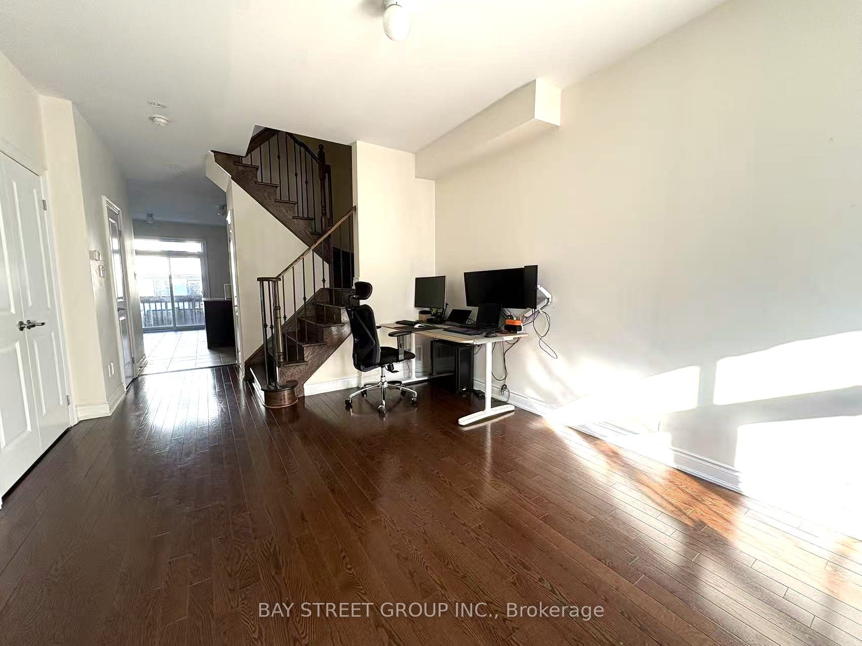 9 Strawflower Mews, Toronto, ON, M2N 0E8 photo 2
