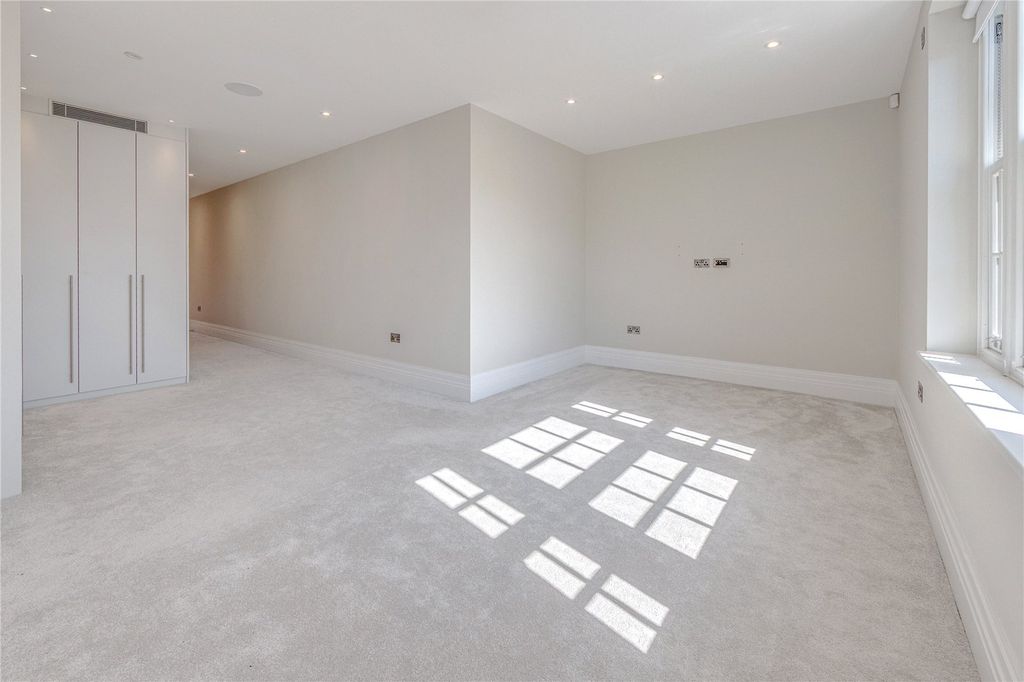 Additional image 14 of 2 bed flat for saleWatford Road, Radlett, Hertfordshire WD7