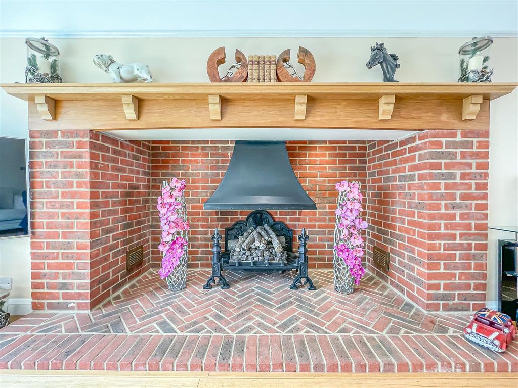 Additional image 10 of 5 bed detached house for saleAshingdon Heights, Rochford SS4
