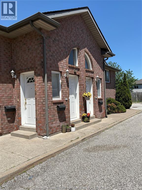 2290 Daytona Avenue, Windsor, ON, N9B3Y2
