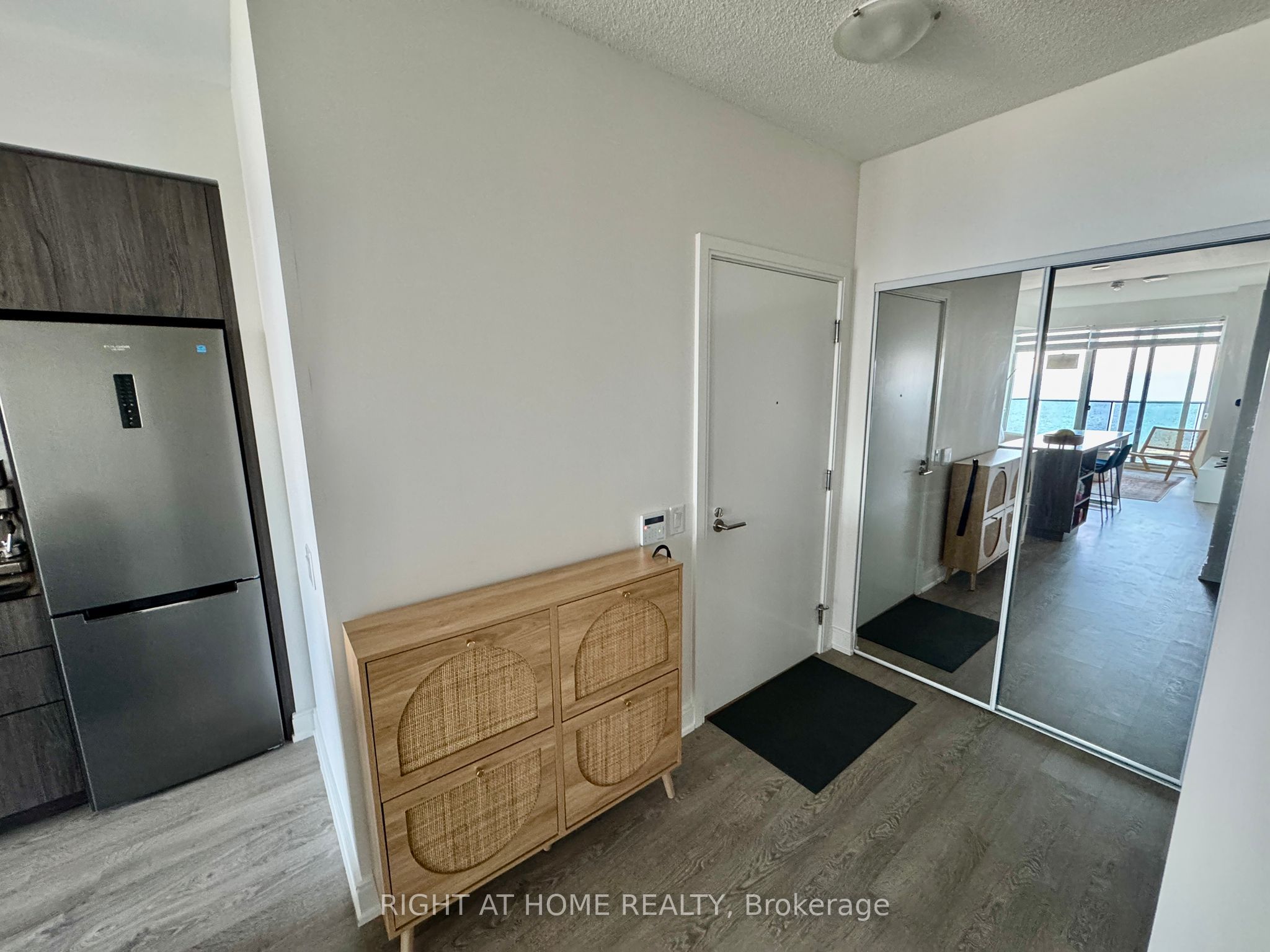 Additional image 2 of 1906-70 Annie Craig Drive, Toronto, ON, M8V 0G2