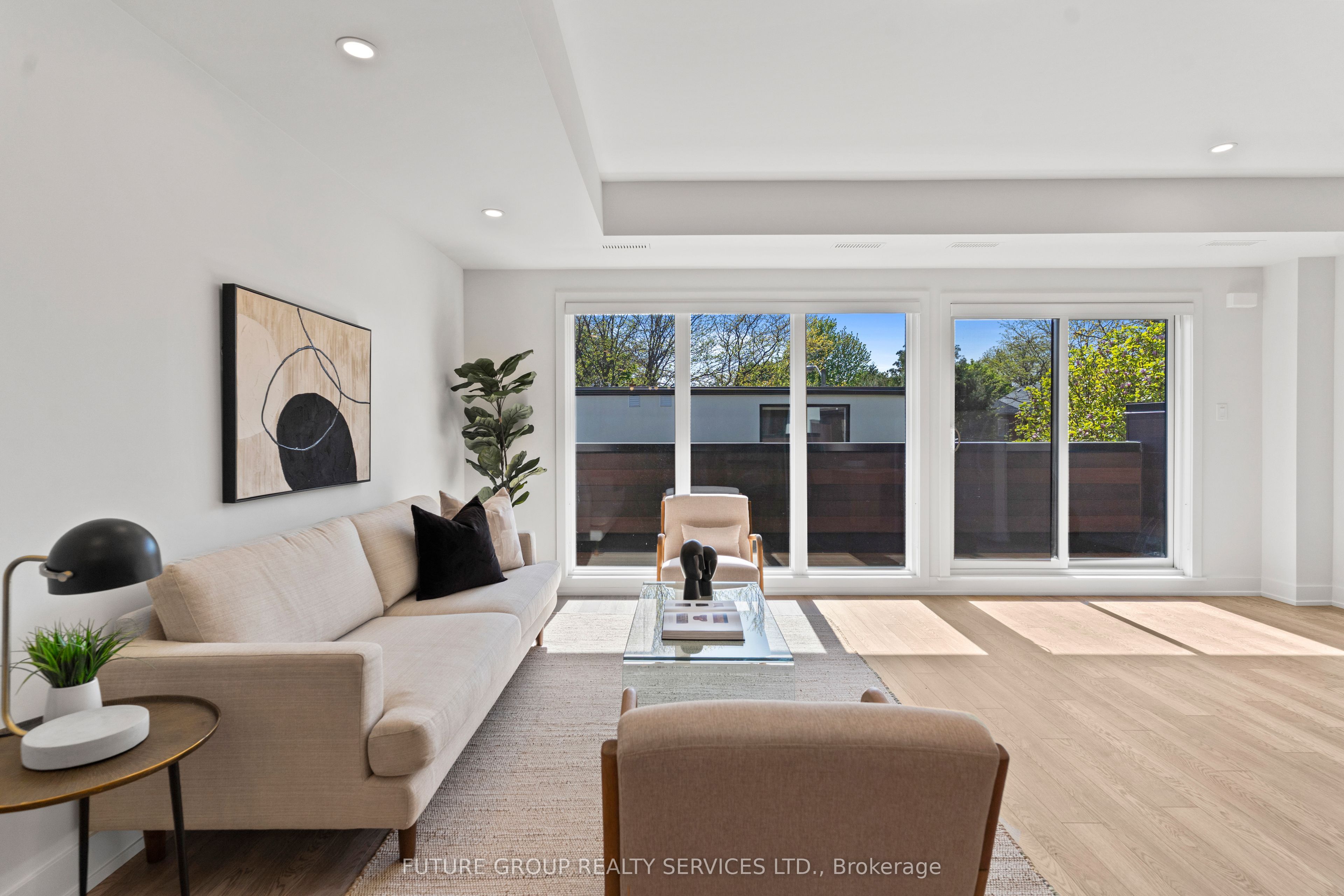 Unit 4-86 Kenwood Avenue, Toronto, ON, M6C 2S2 photo 5
