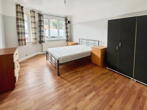 Wilton Road, Hounslow TW4