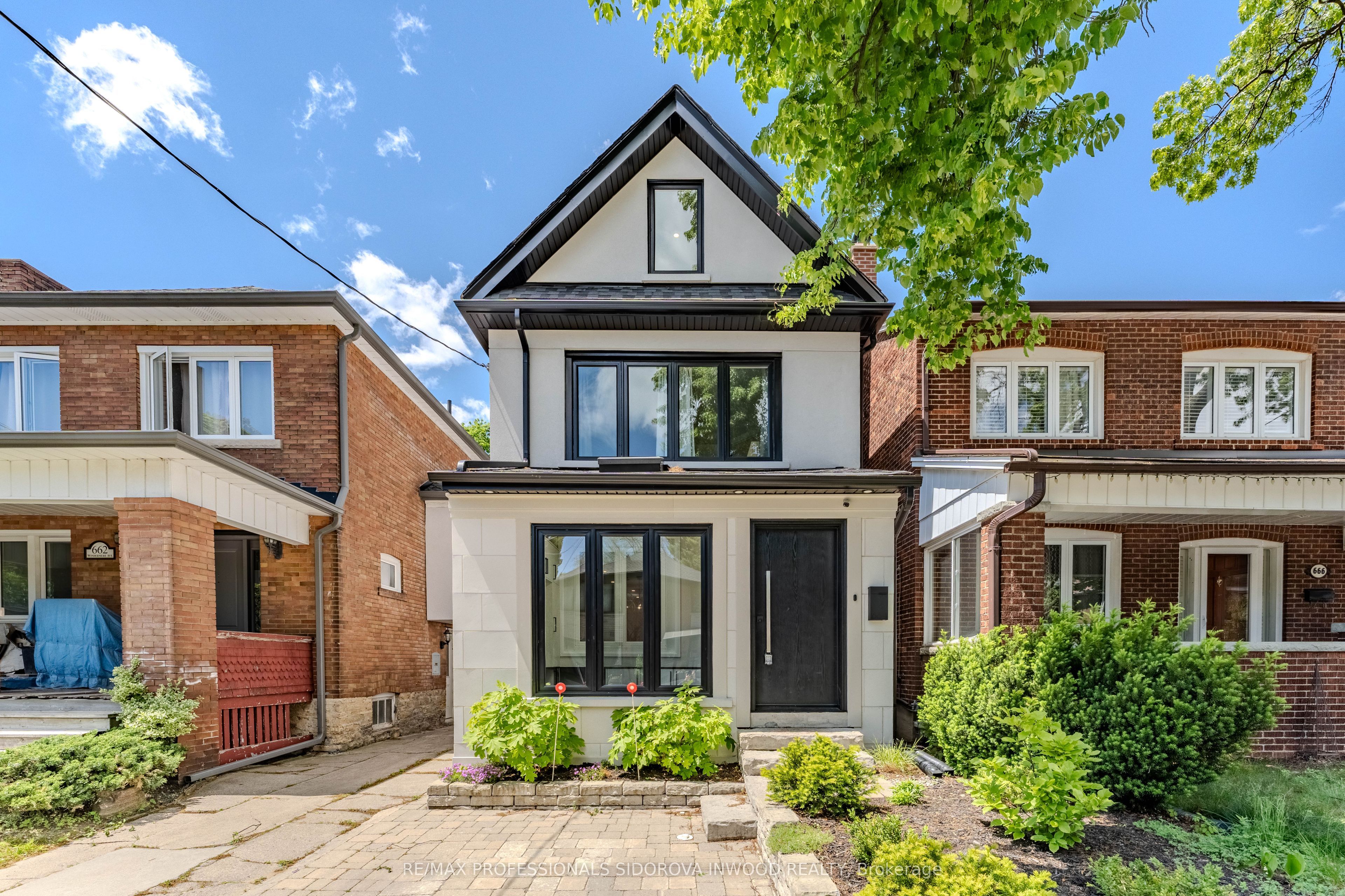 664 Windermere Avenue, Toronto, ON, M6S 3M1