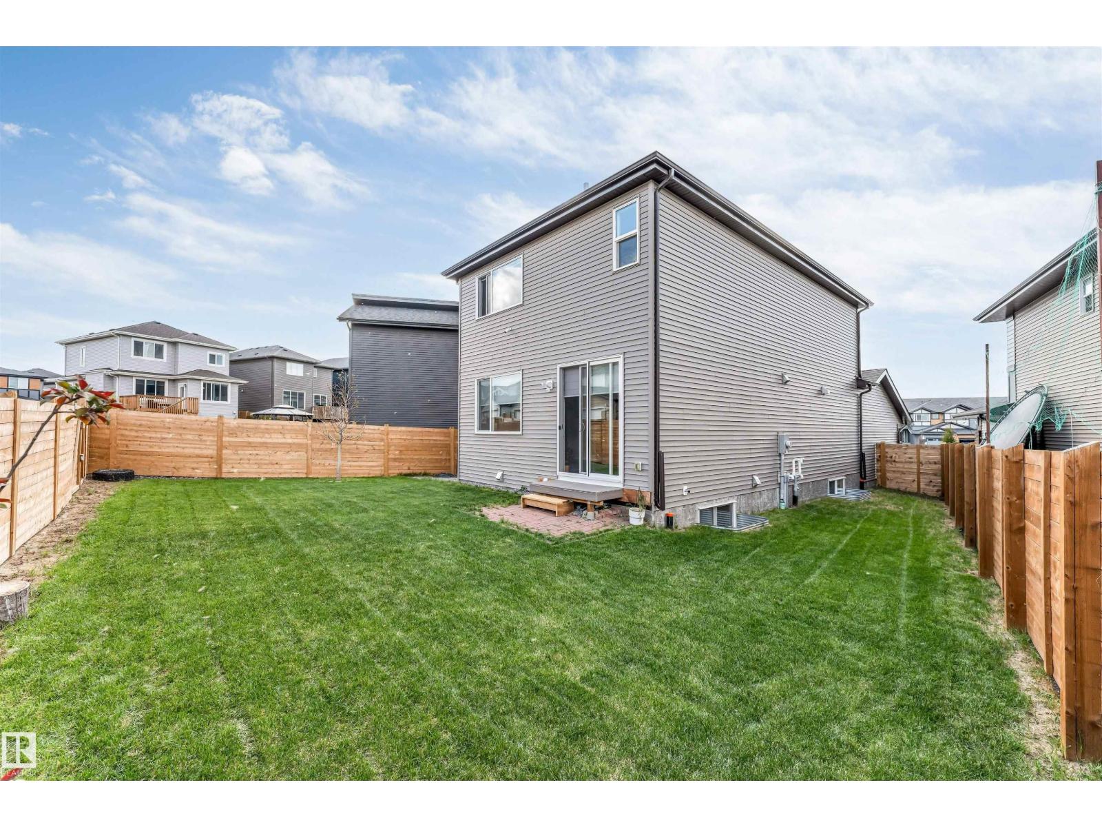Additional image 2 of 425 41 Street SW, Edmonton, AB, T6X1A5