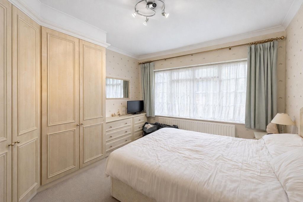 Additional image 20 of 7 bed detached house for saleRochester Road, Halling, Rochester ME2