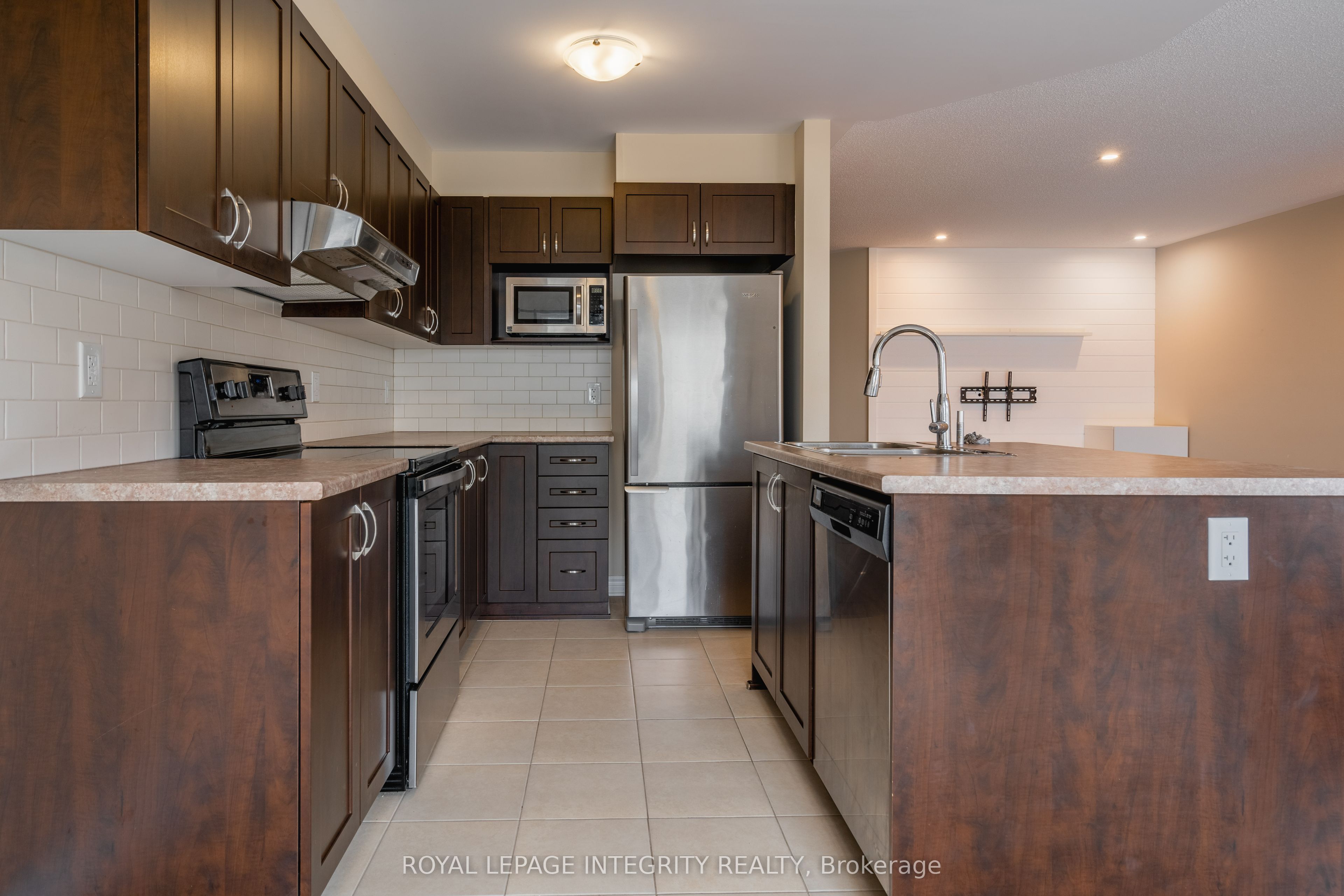 71 Fallengale Crescent, Ottawa, ON, K2T 0K9 photo 5