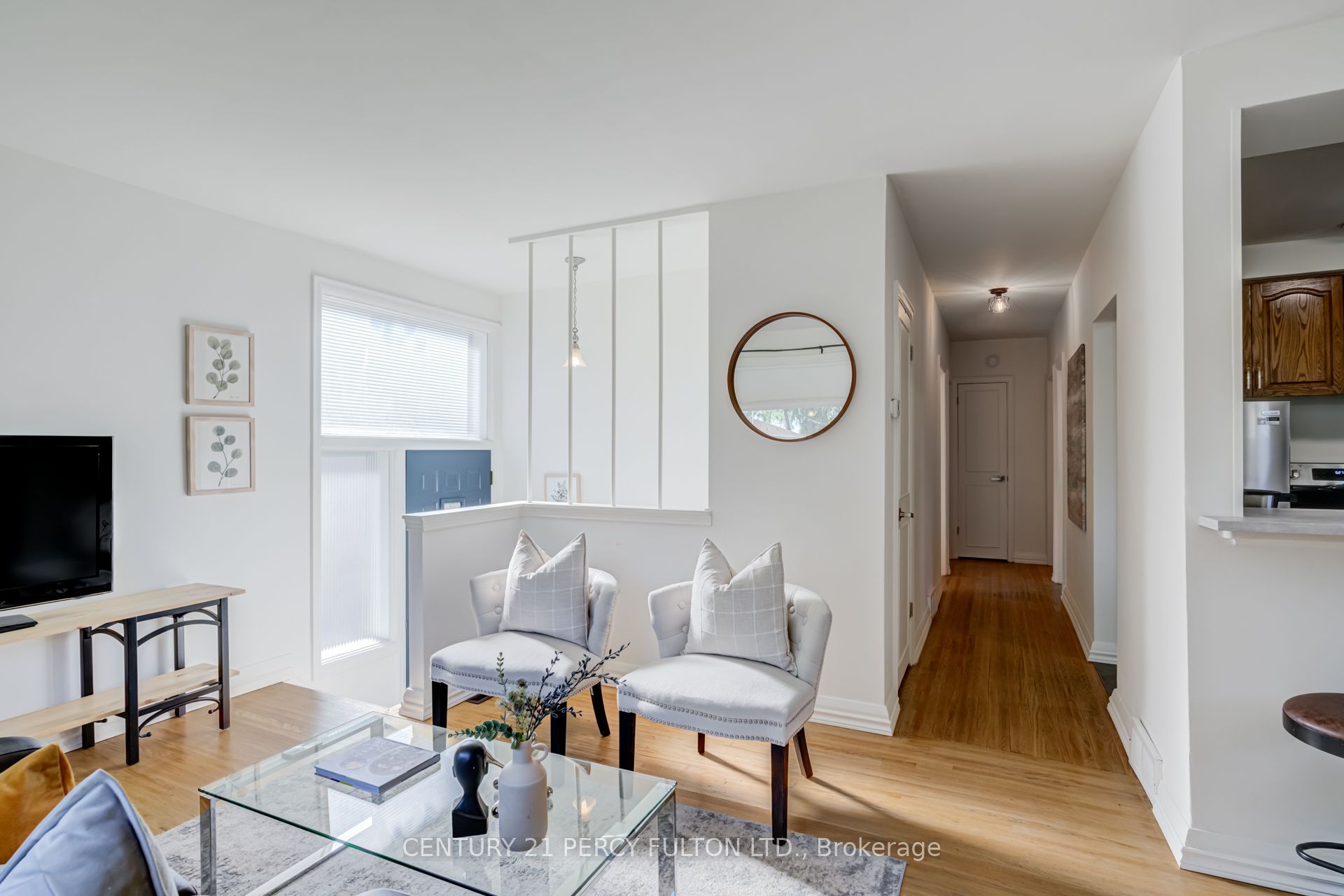 10 Mendip Crescent, Toronto, ON, M1P 1Y4 photo 2