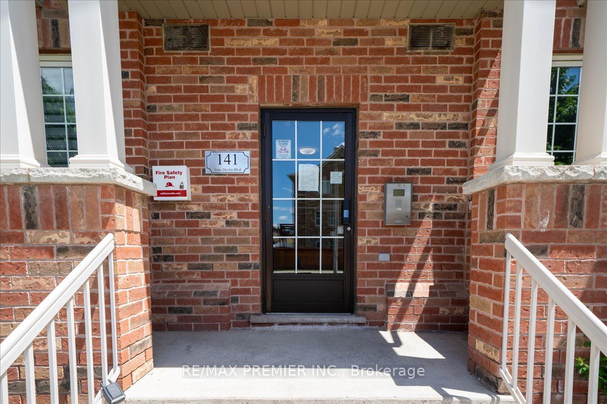 8-141 Isaac Devins Boulevard, Toronto, ON, M9M 0C4 photo 5